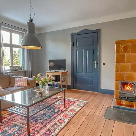 Traumhaff Denkmalgeschuetzter Amalienhof Sauna, Offener Kamin, Hund Holiday home Ahlbeck (Usedom)