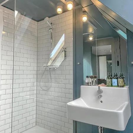 Traumhaff Denkmalgeschuetzter Amalienhof Sauna, Offener Kamin, Hund Holiday home